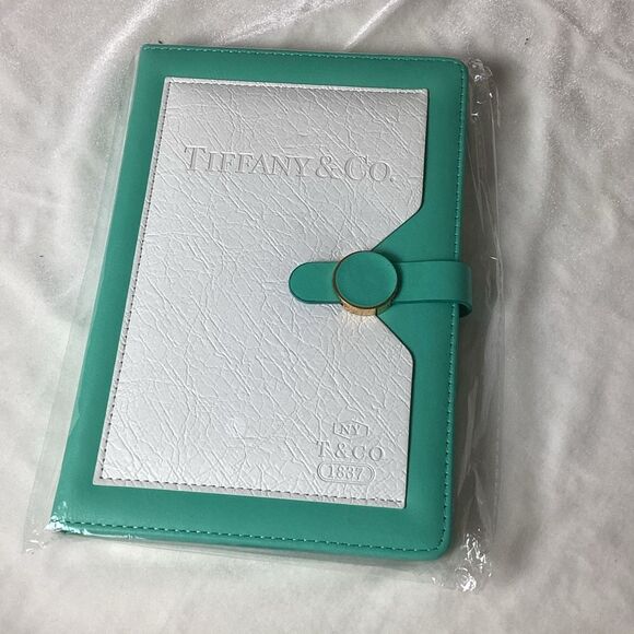 Tiffany & Co. Notebook Journal With Magnetic Closure GWP NIP - Picture 2 of 5